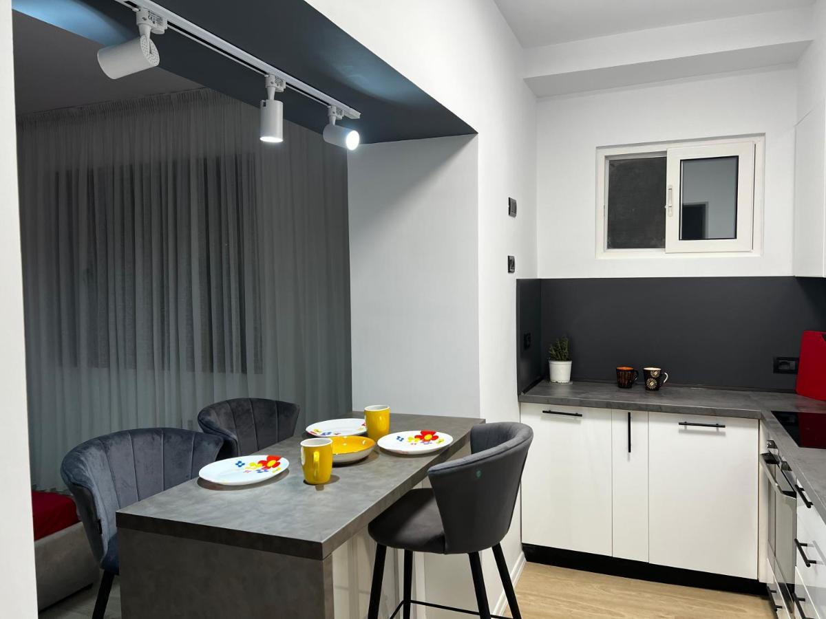 Amion Apartment In Center Of Tirana Exterior photo