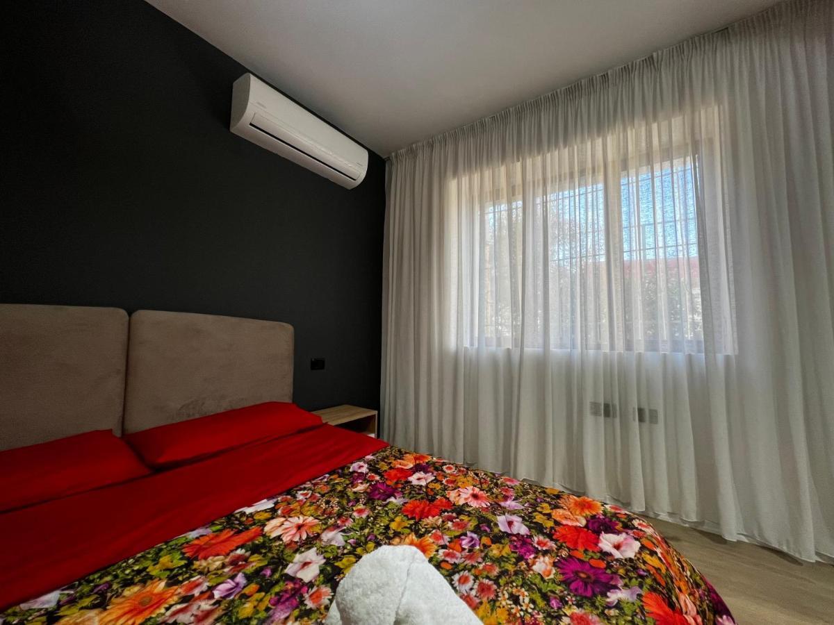Amion Apartment In Center Of Tirana Exterior photo
